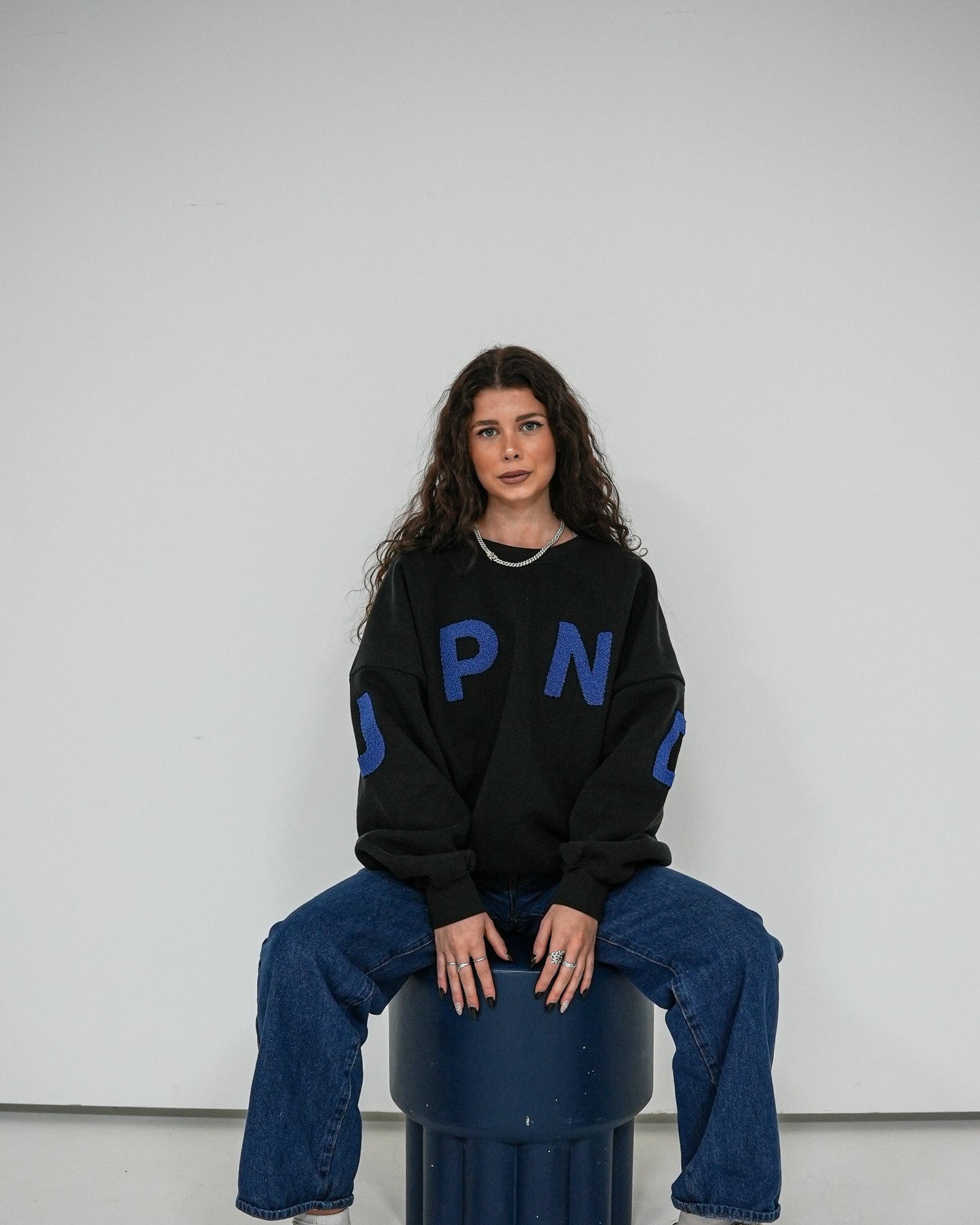 CREWNECK UPND — NOIR