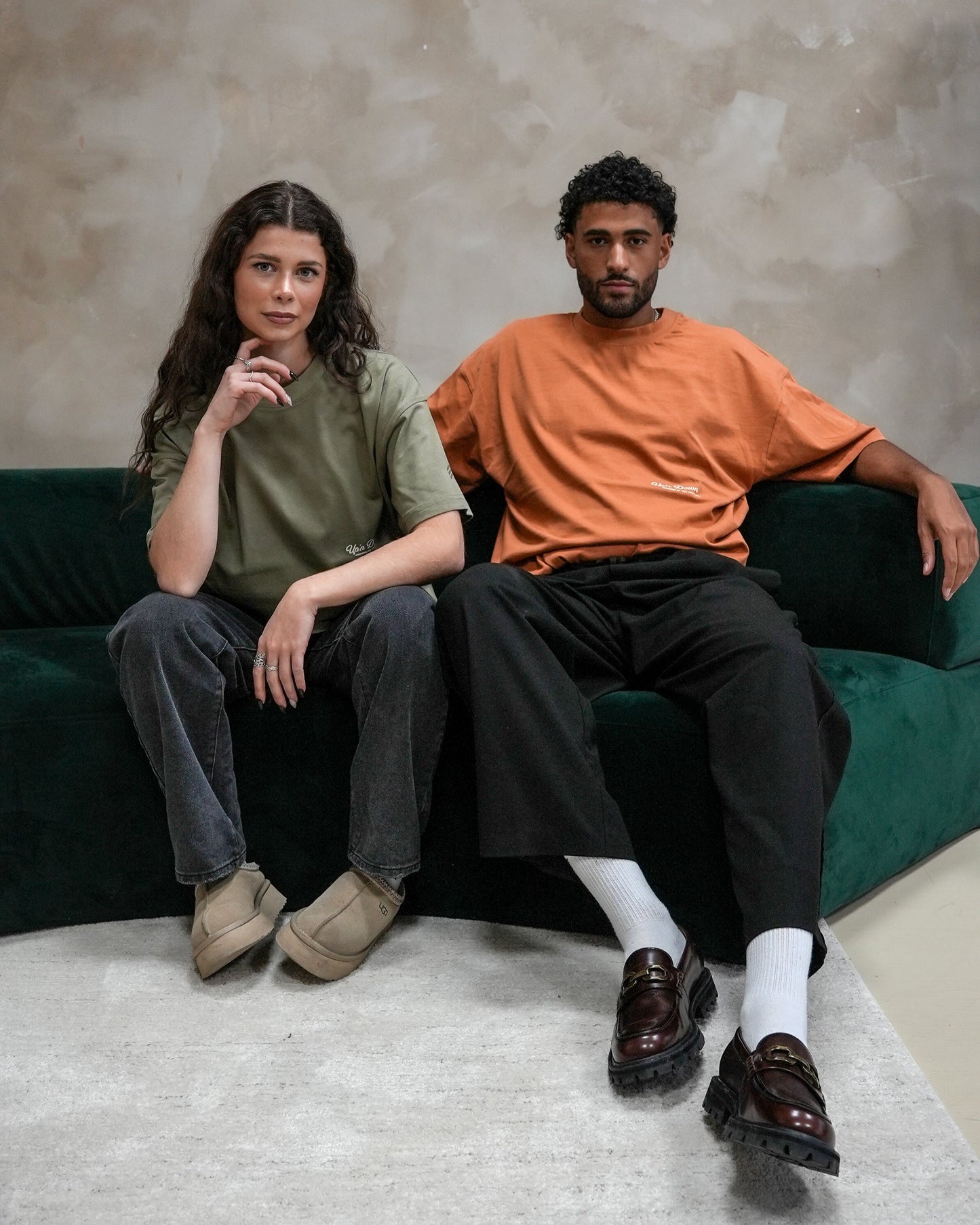 T-SHIRT OVERSIZED MINIMALISTE — OCRE