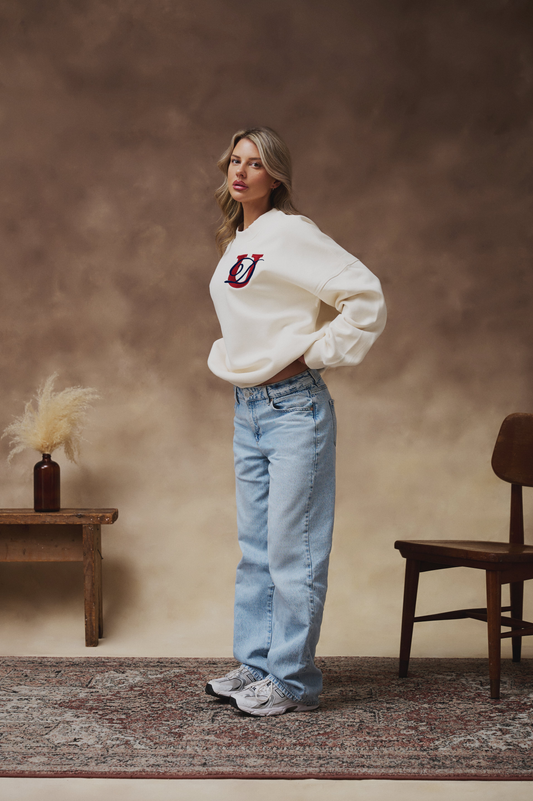 CREWNECK LUXURY — CRÈME