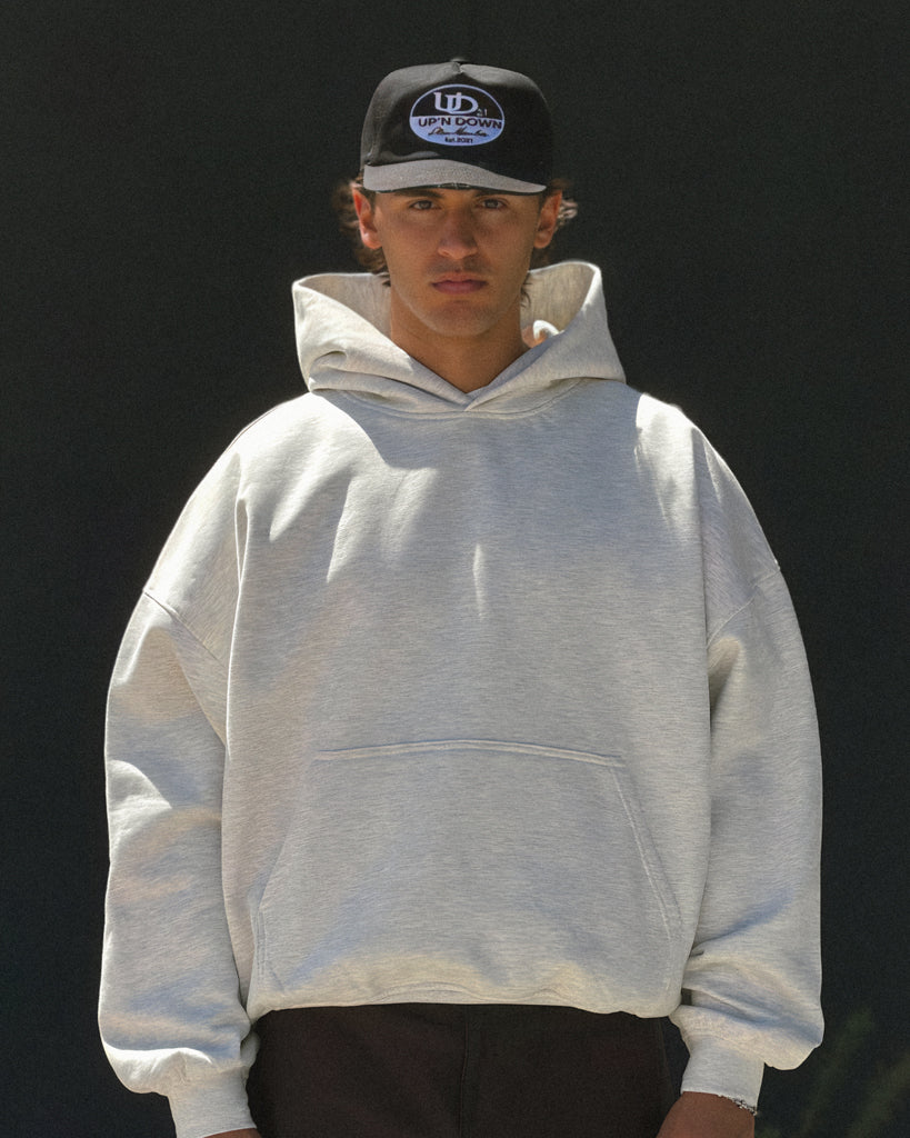 HOODIE DIFFERENT — GRIS